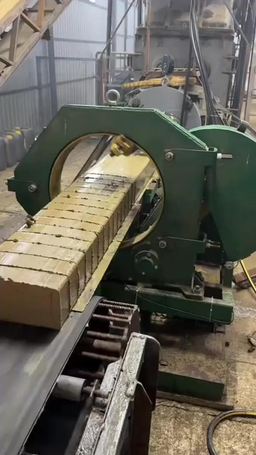 打造年处理300万吨建筑垃圾生产线——“垃圾厂”变花园