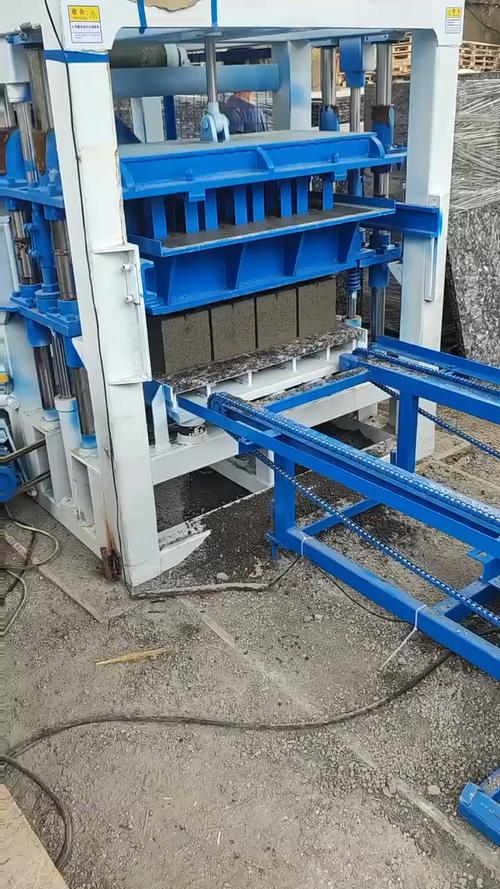 打造年处理300万吨建筑垃圾生产线——“垃圾厂”变花园