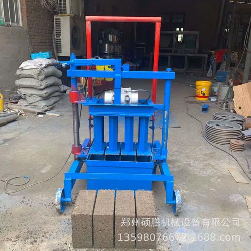 QT4-15D型砌块成型机产品介绍