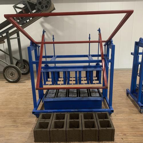 免烧砖机操作规程之免烧砖机设备的工作原理